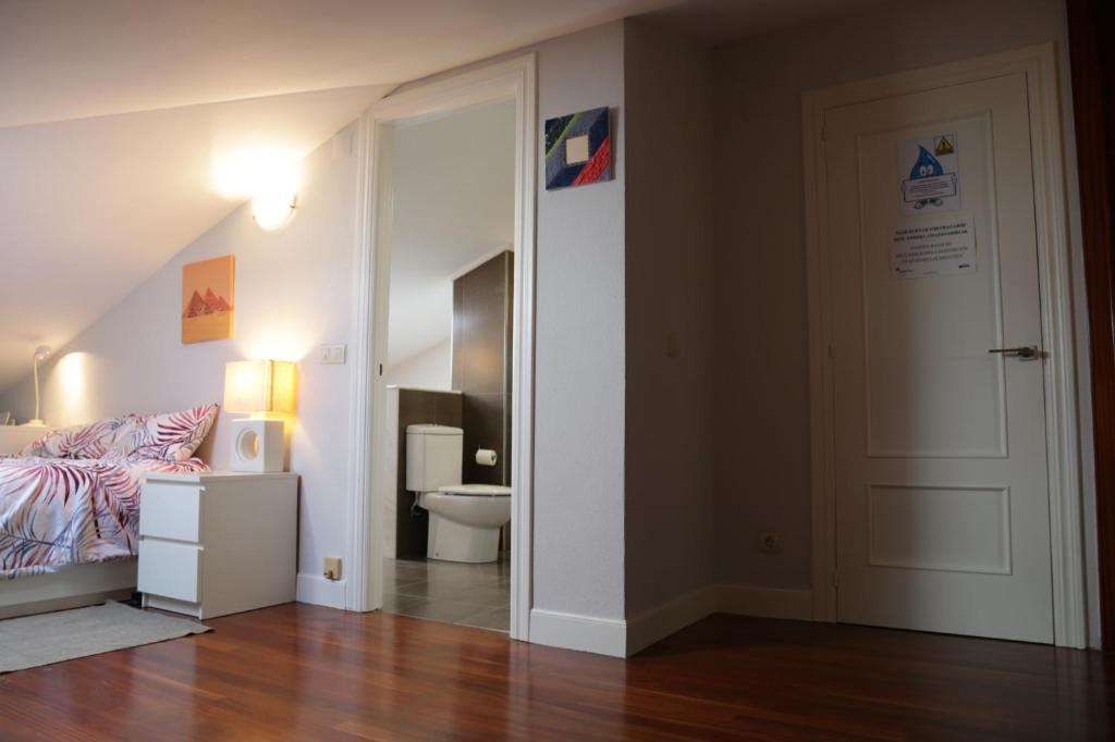 Habitación con baño, cerca de la playa photo 3