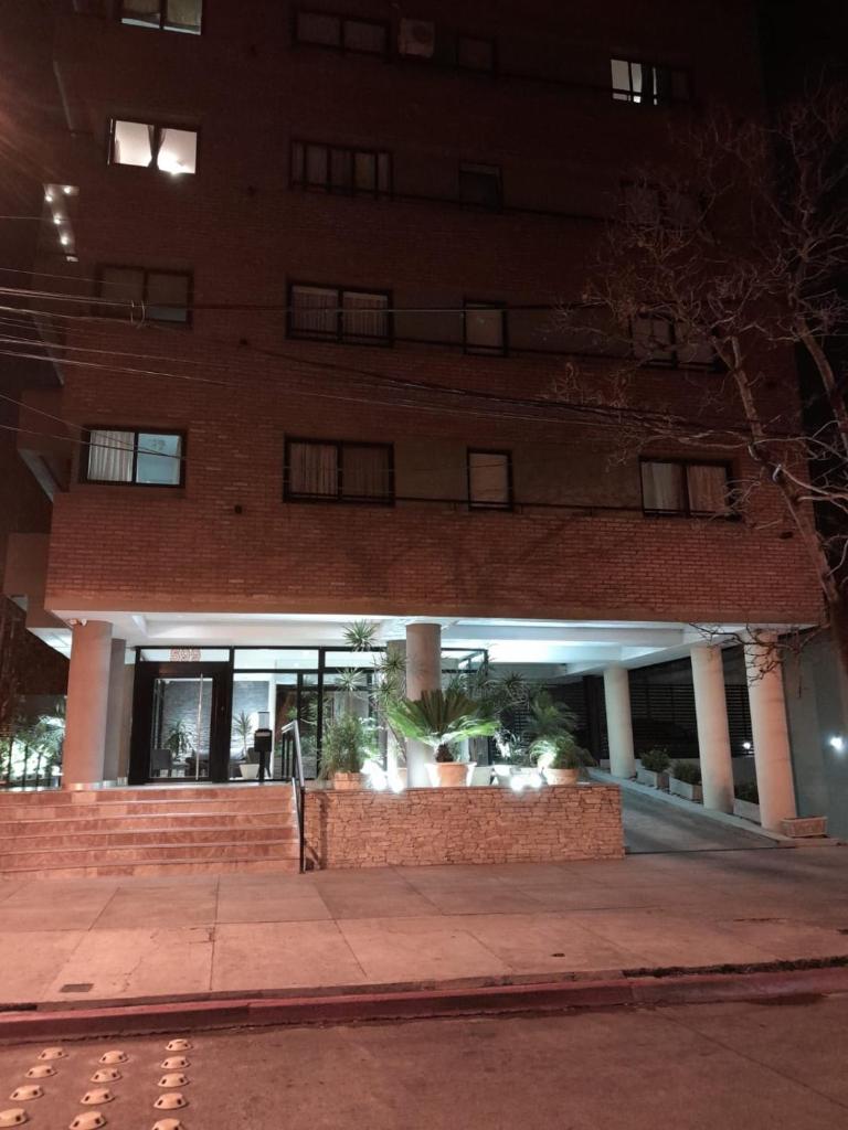 Departamento cómodo, luminoso con excelente vista. photo 2