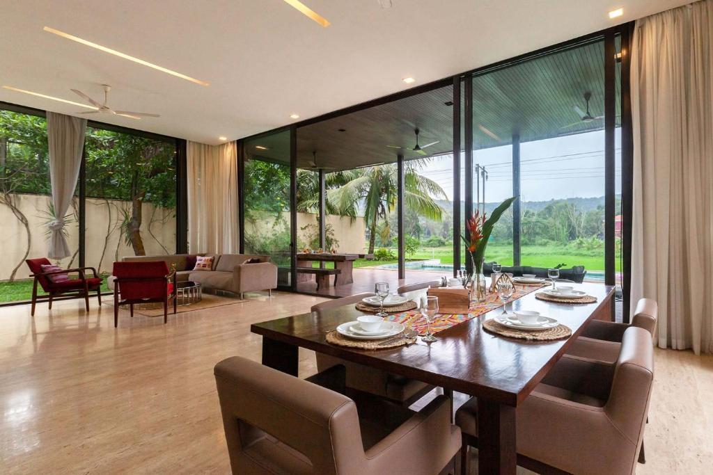 StayVista Bella Antlia 3BHK, with Pvt Pool & Paddy view- Parra, North Goa photo 3