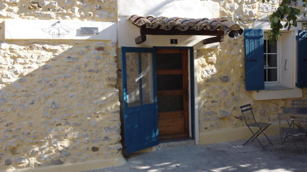 L'angélus, gîte de charme au coeur du vieux village de Sablet photo 4