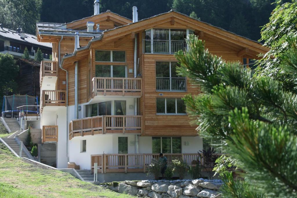 Chalet Lea photo 1