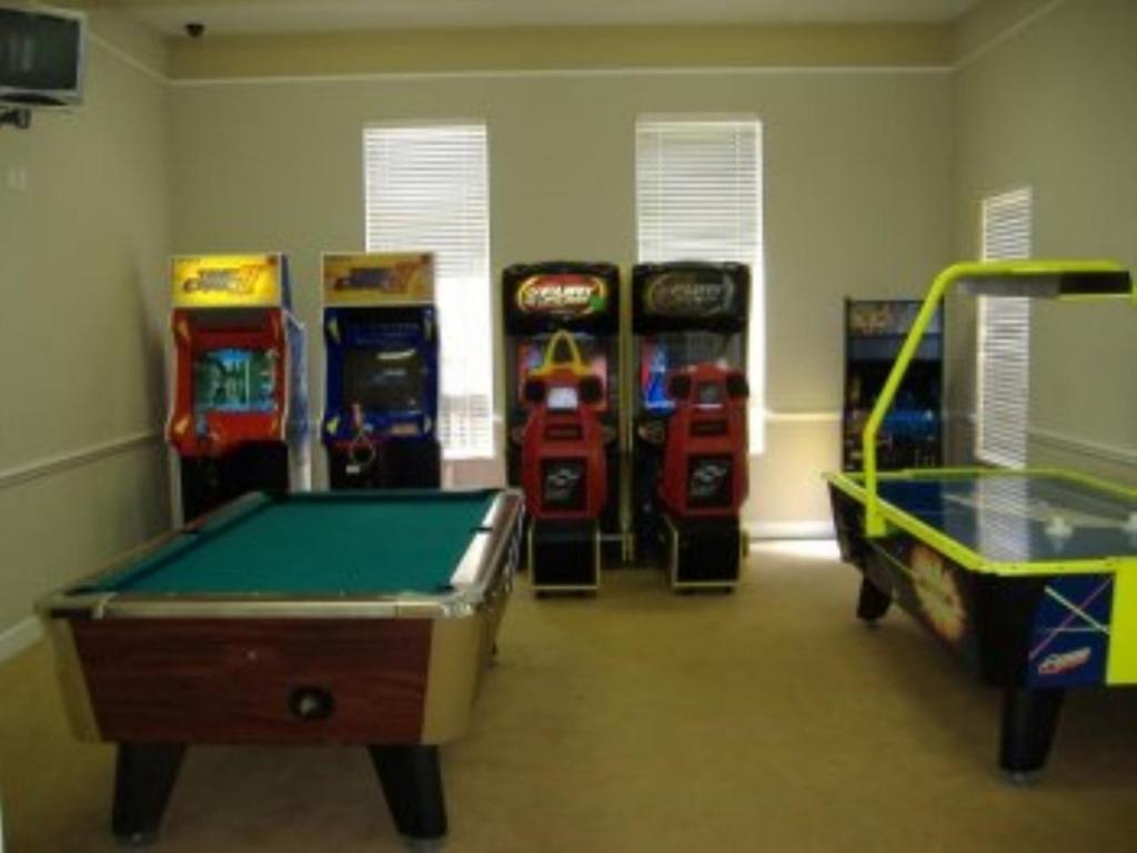 Venetian Bay Villa 4 Bedroom Townhouse - Near Disney photo 4