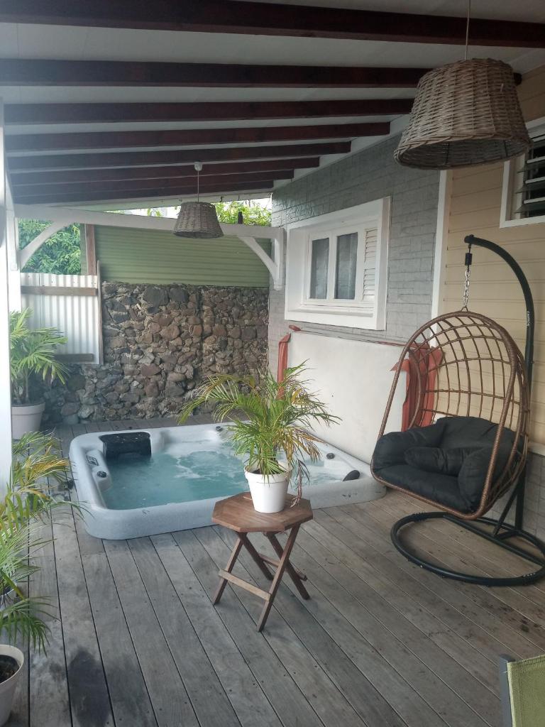Une pause s'impose au Vauclin avec votre jacuzzi privatif pour 3 nuits minimum photo 4