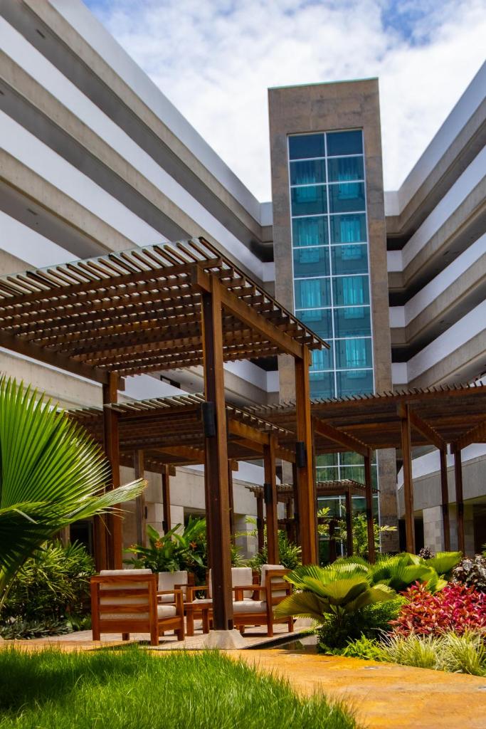Eurobuilding Hotel & Suites Lecheria photo 4