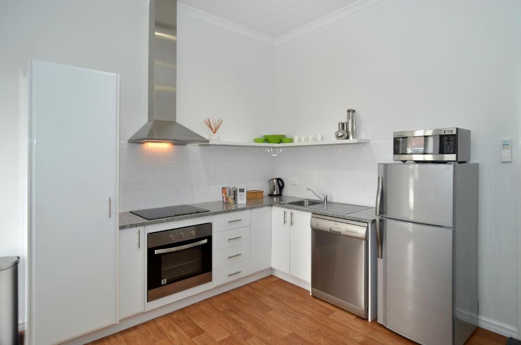 Albany Central Apartments photo 4