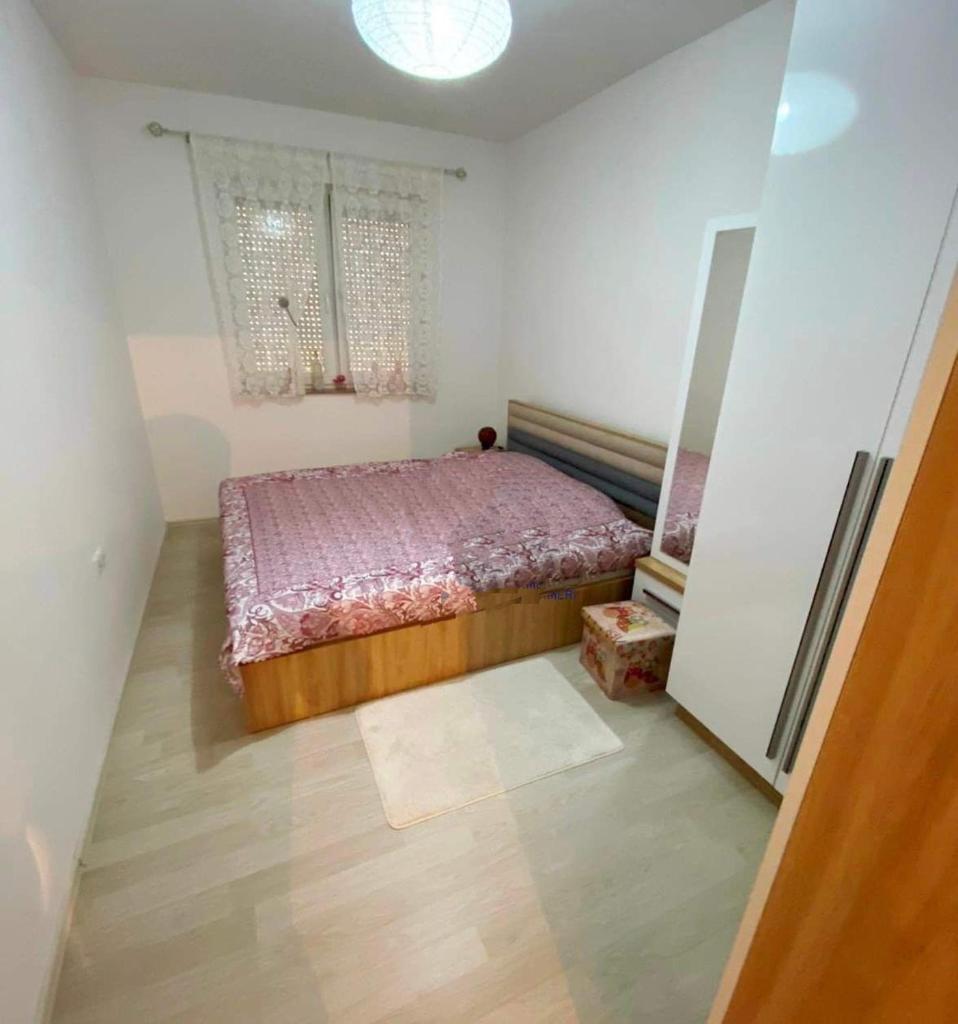 1-Bedroom Apartment Fushë Kosovë photo 4