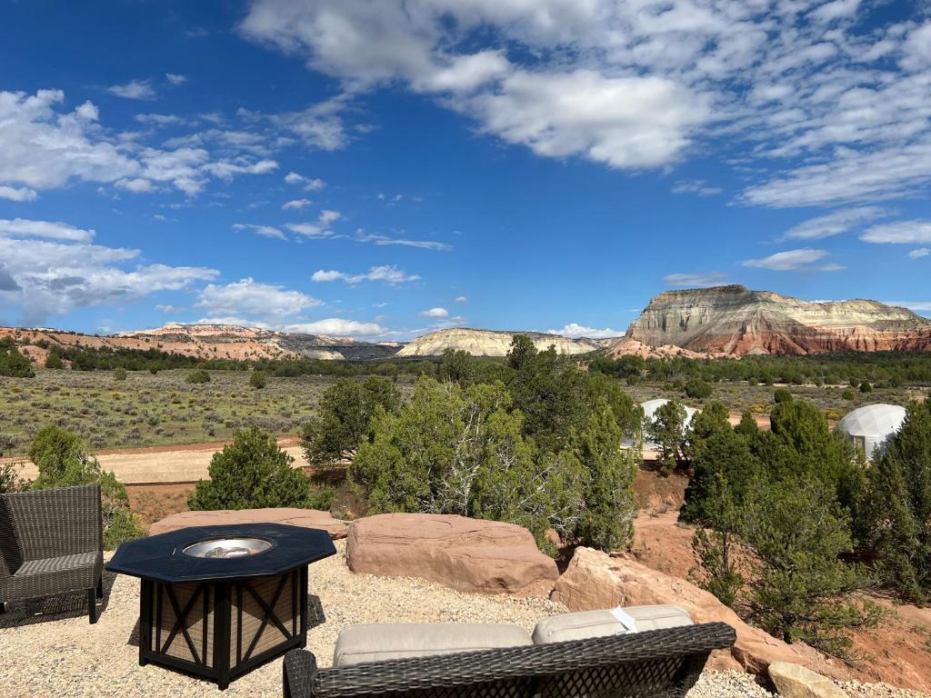Bryce Glamp And Camp image