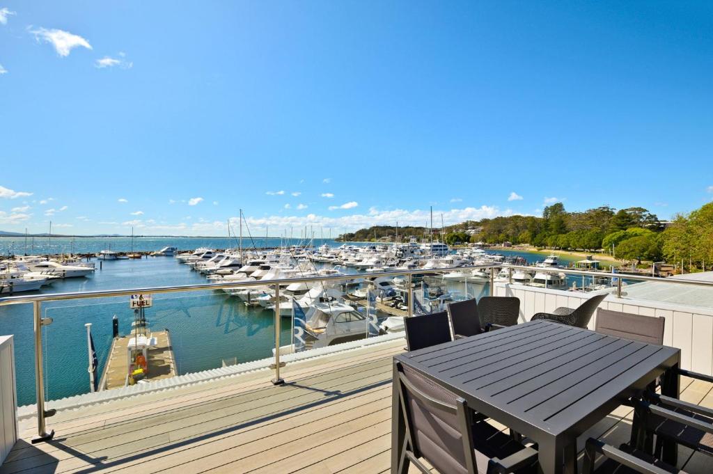 Crows Nest 6 Teramby Road D Albora Marina