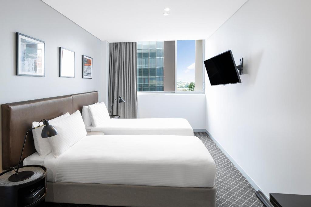 Holiday Inn & Suites Sydney Bondi Junction, an IHG Hotel photo 3