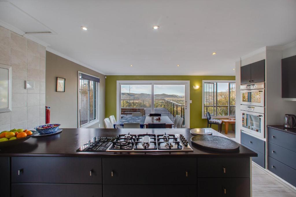 Top Decks Knysna S/C - Lovely Ocean Views! photo 1