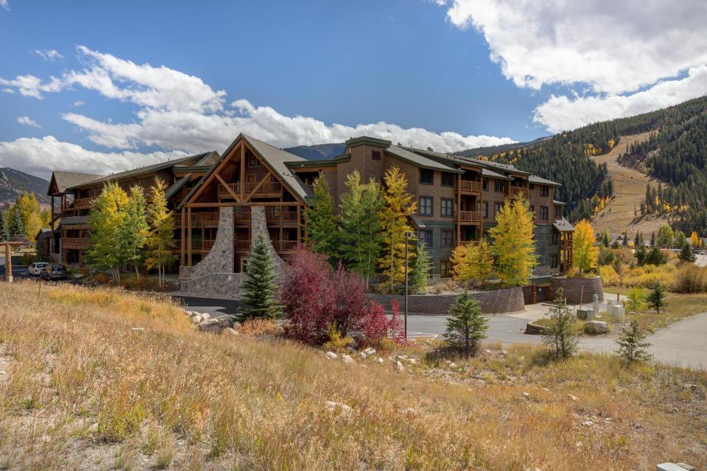 Tenderfoot Lodge by Summit County Mountain Retreats image