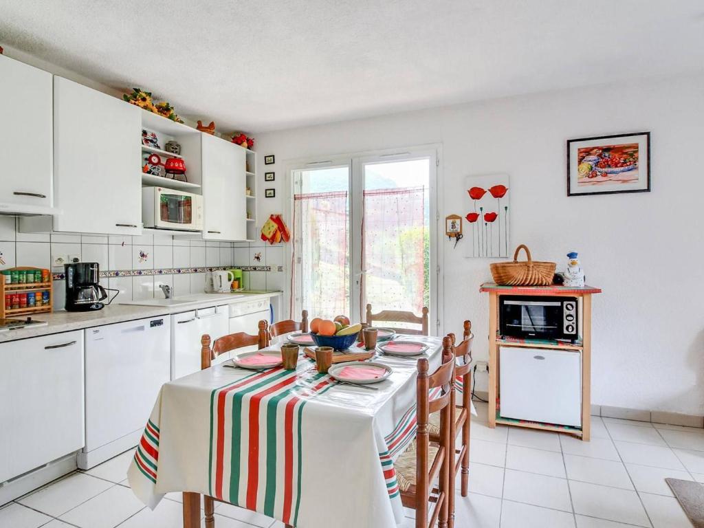 Appartement Esquièze-Sère, 3 pièces, 6 personnes - FR-1-402-24 photo 1