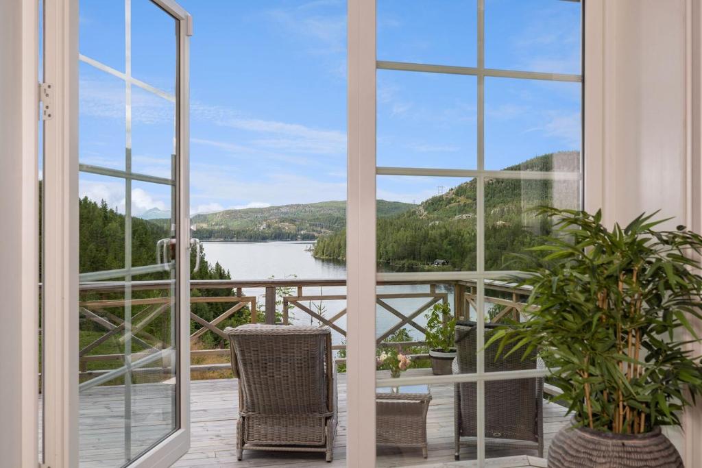 Libeli- panoramaview towards Gaustadtoppen- Jacuzzi photo 3