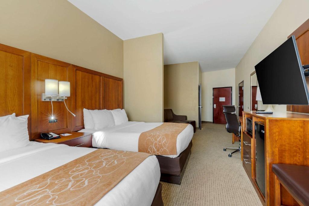 Comfort Suites North Pflugerville - Austin North photo 2
