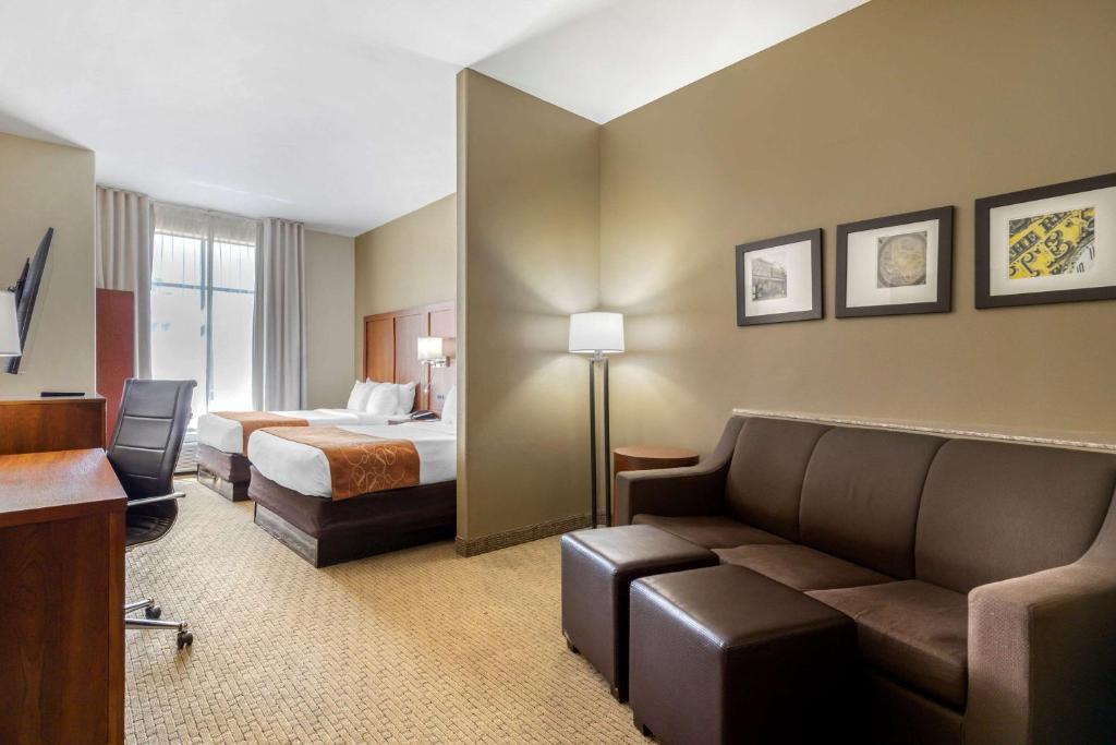 Comfort Suites North Pflugerville - Austin North photo 3