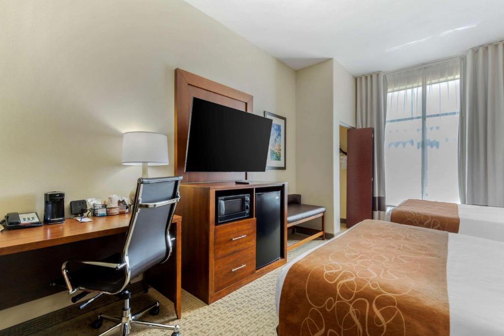 Comfort Suites North Pflugerville - Austin North photo 4