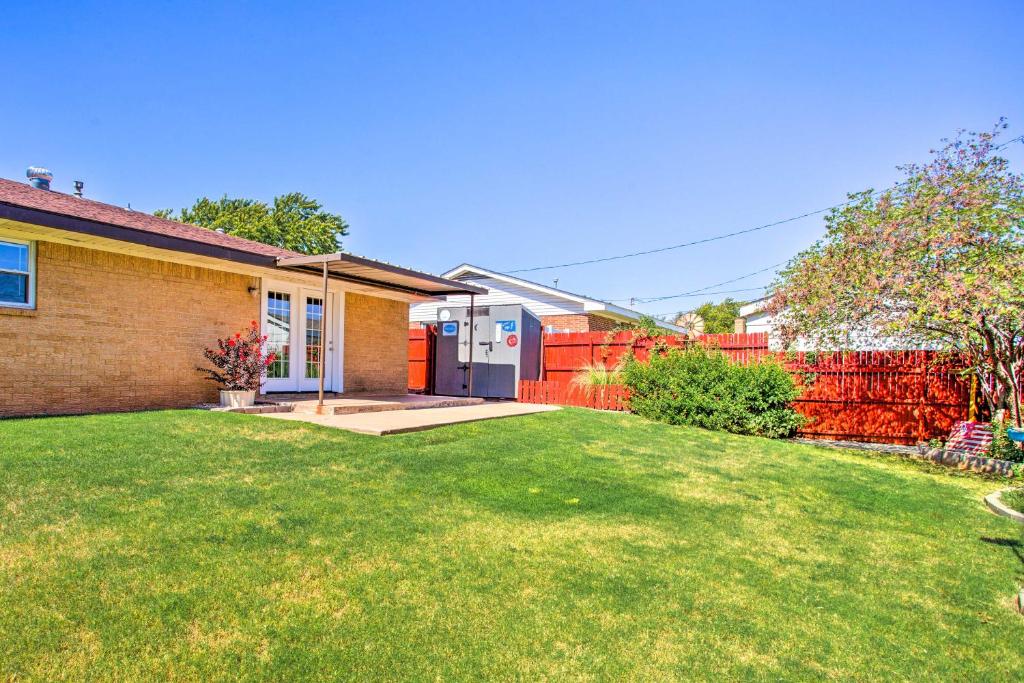 Woodward Home Near Crystal Beach Water Park! photo 1