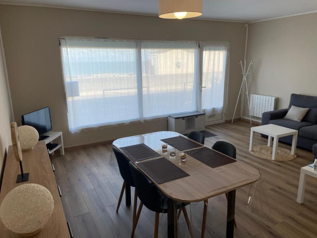 Au point de vue : Appartement face à la mer. photo 1