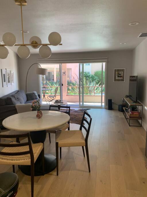 The Best Santa Monica Beach Area, Any days,Newly Remodeled image