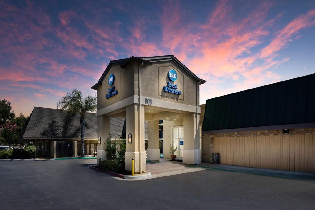 Best Western Danville Sycamore Inn image