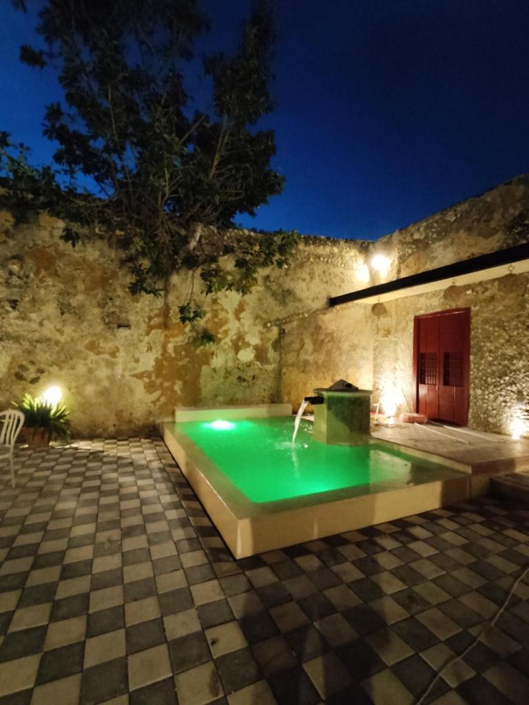 MELISA HOSTAL photo 2