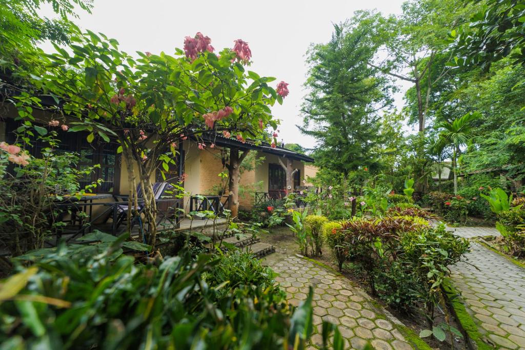 Chitwan Gaida Lodge Pvt. Ltd. photo 3