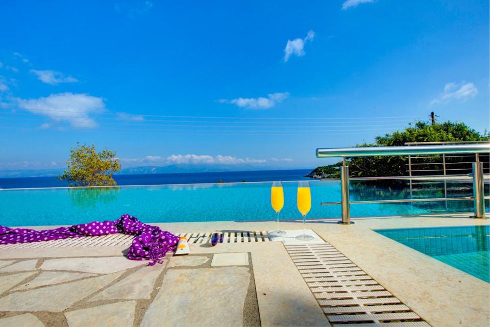 Villa Terra del Nonno with Sea Views & Pool photo 4