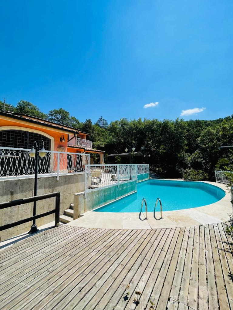 Villa con piscina sul lago photo 2