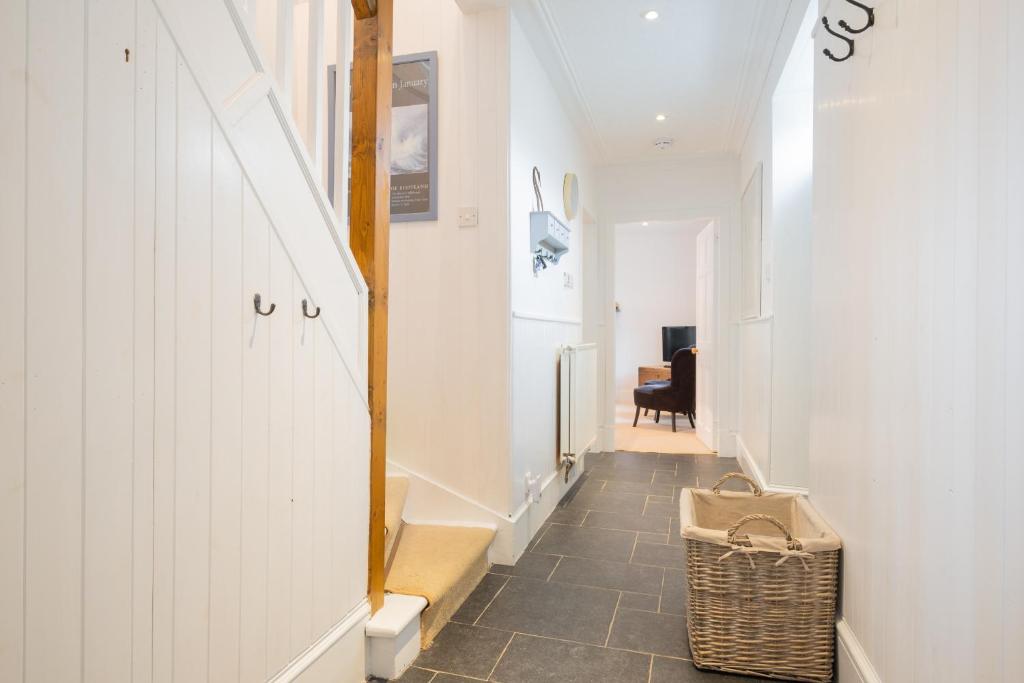 Seaside cottage on Moray coast photo 4