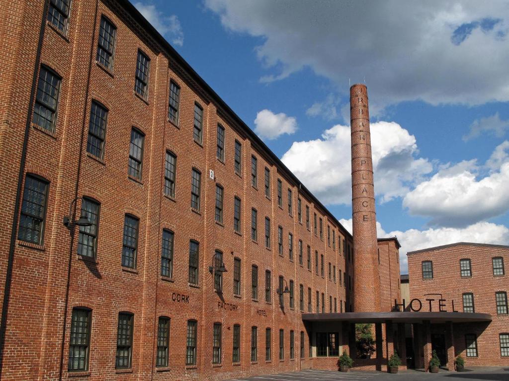 Cork Factory Hotel image