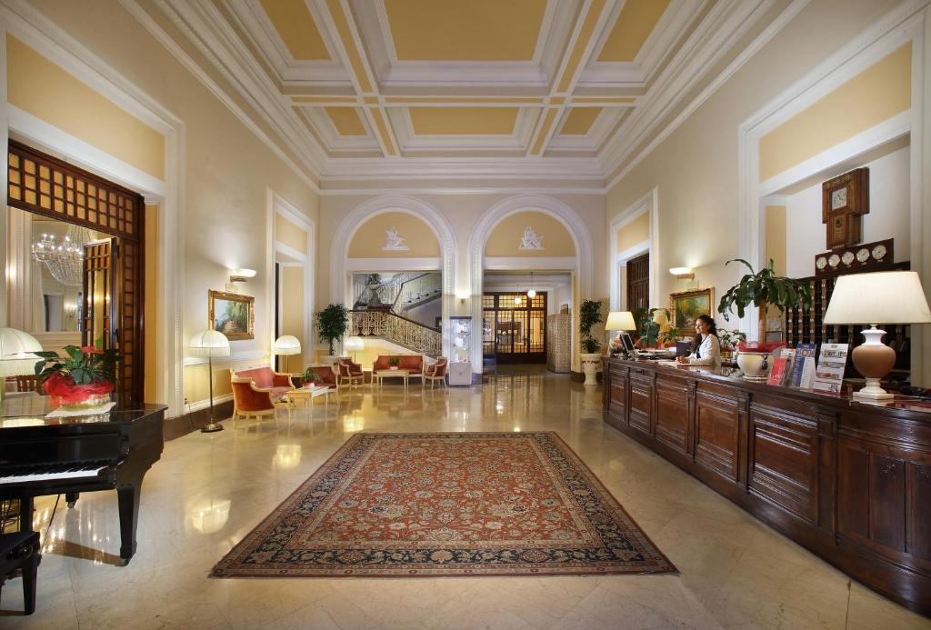 Grand Hotel Plaza & Locanda Maggiore photo 4