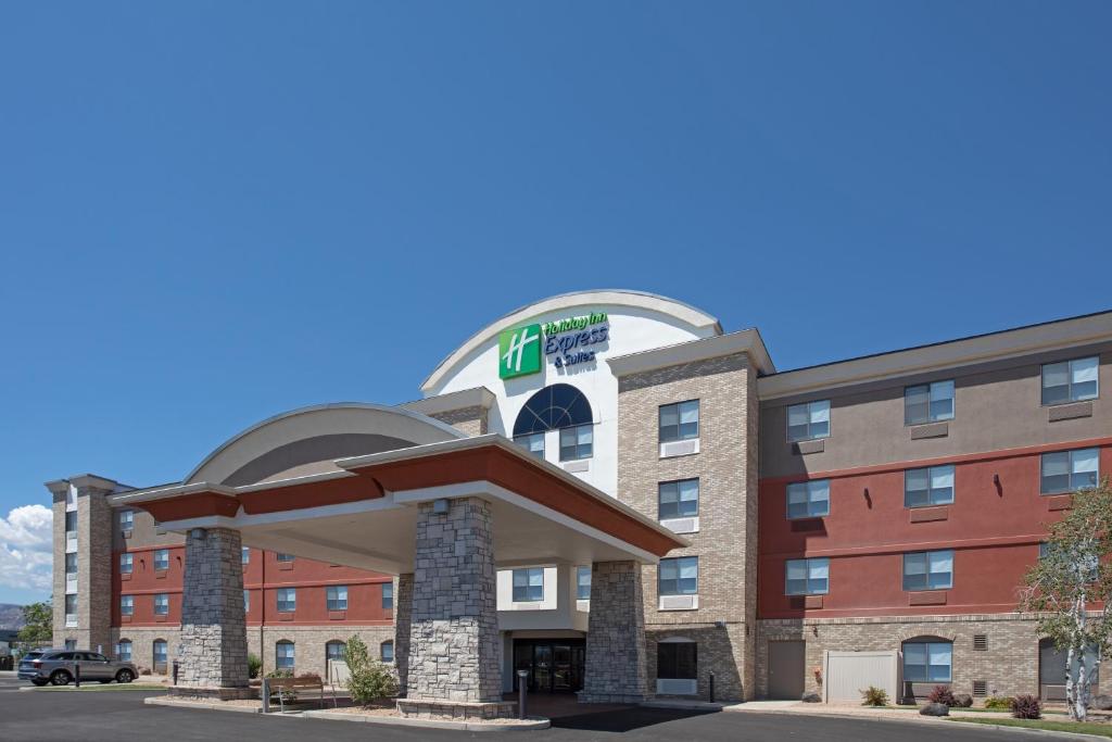 Holiday Inn Express Hotel & Suites Grand Junction, an IHG Hotel photo 1