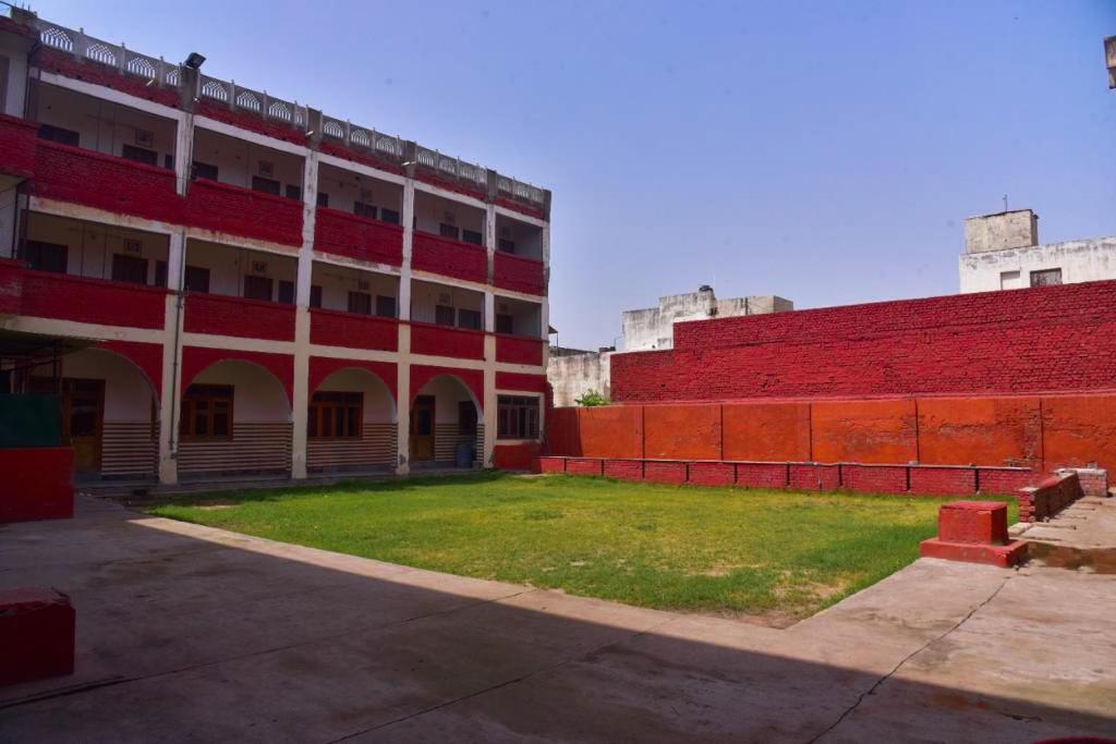 Goverdhan Hotel photo 4