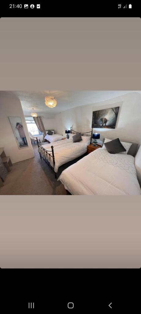 Ardhill House B&B The Diamond, in the Heart of Ardara Town , F94 C7X9 photo 4