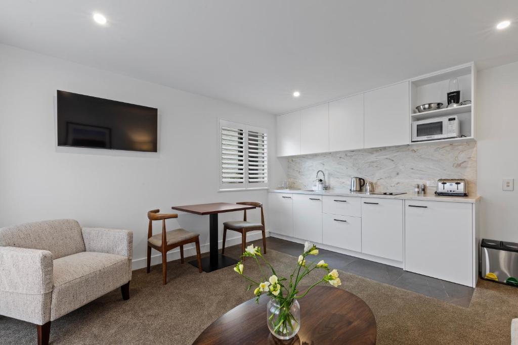 Queenstown House Lakeside photo 1