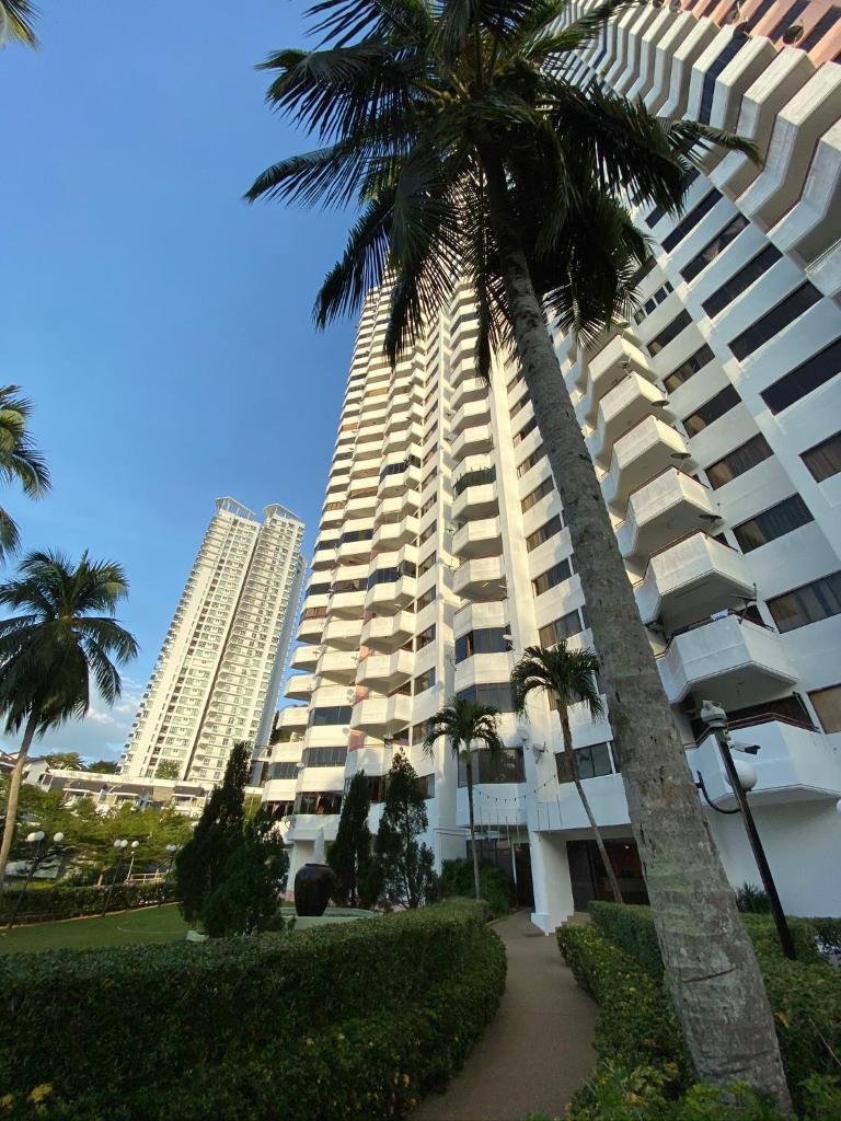 The View Feringghi Executive Apartment photo 2