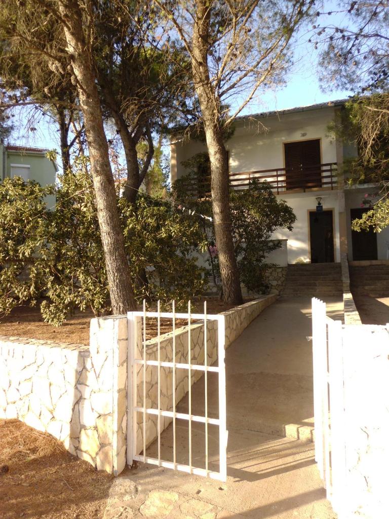 Apartments Krešo 5 meters from the beach with See view shadow and parking place photo 4
