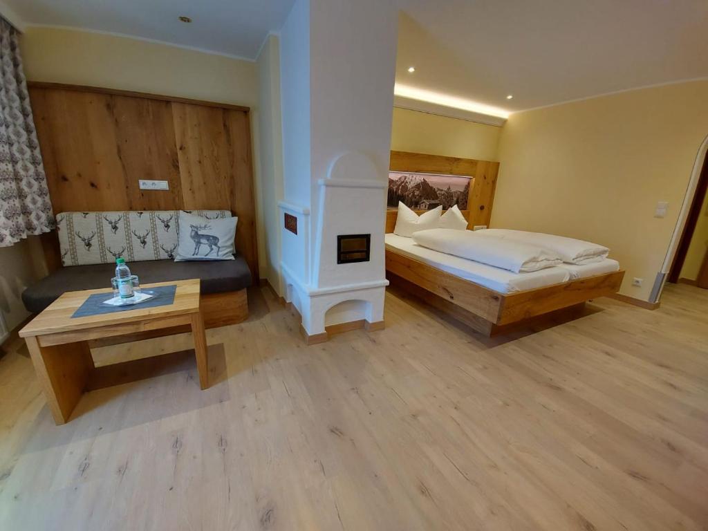 Hotel Bergheimat photo 3