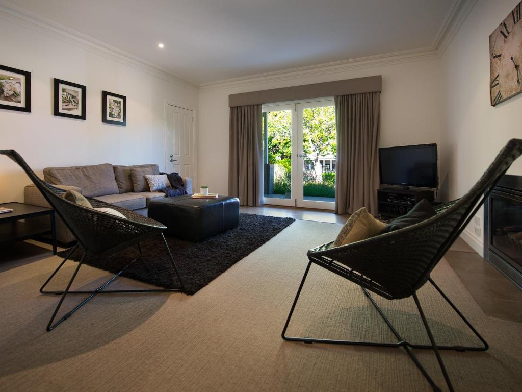 Spa Villas on Main photo 3