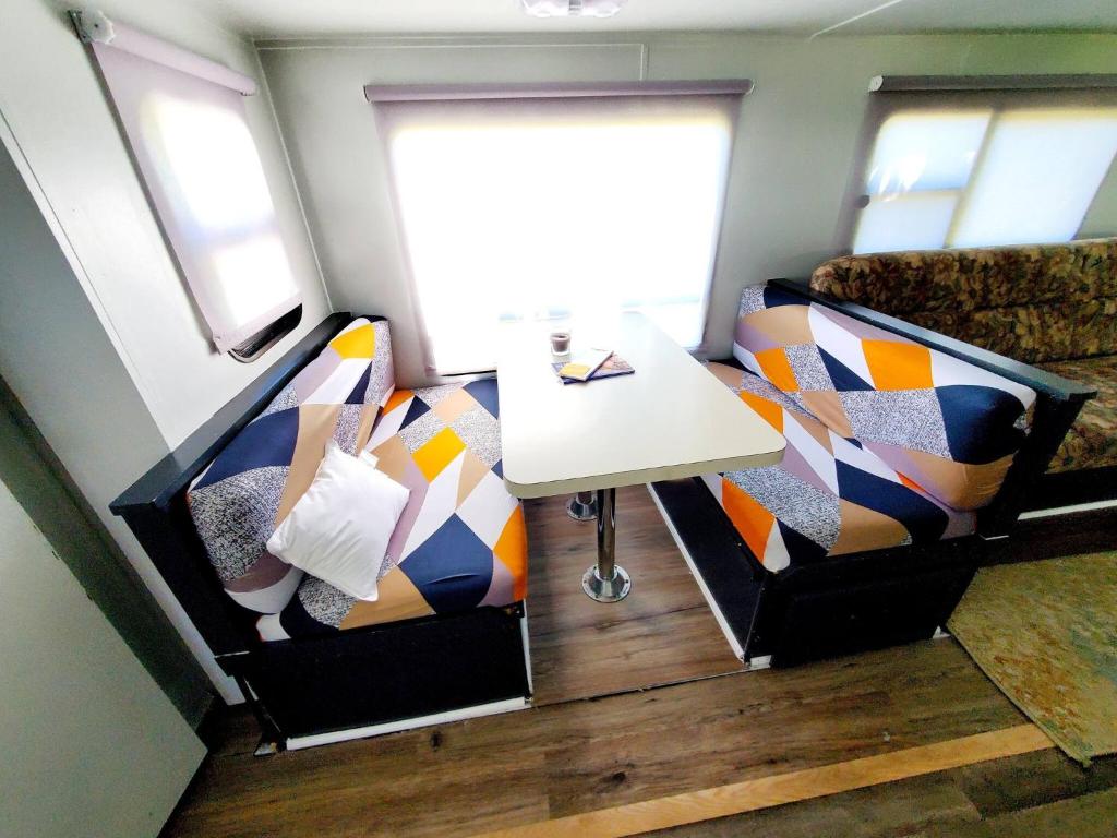 Wildwood Camper De Sleeps 6-7, photo 2