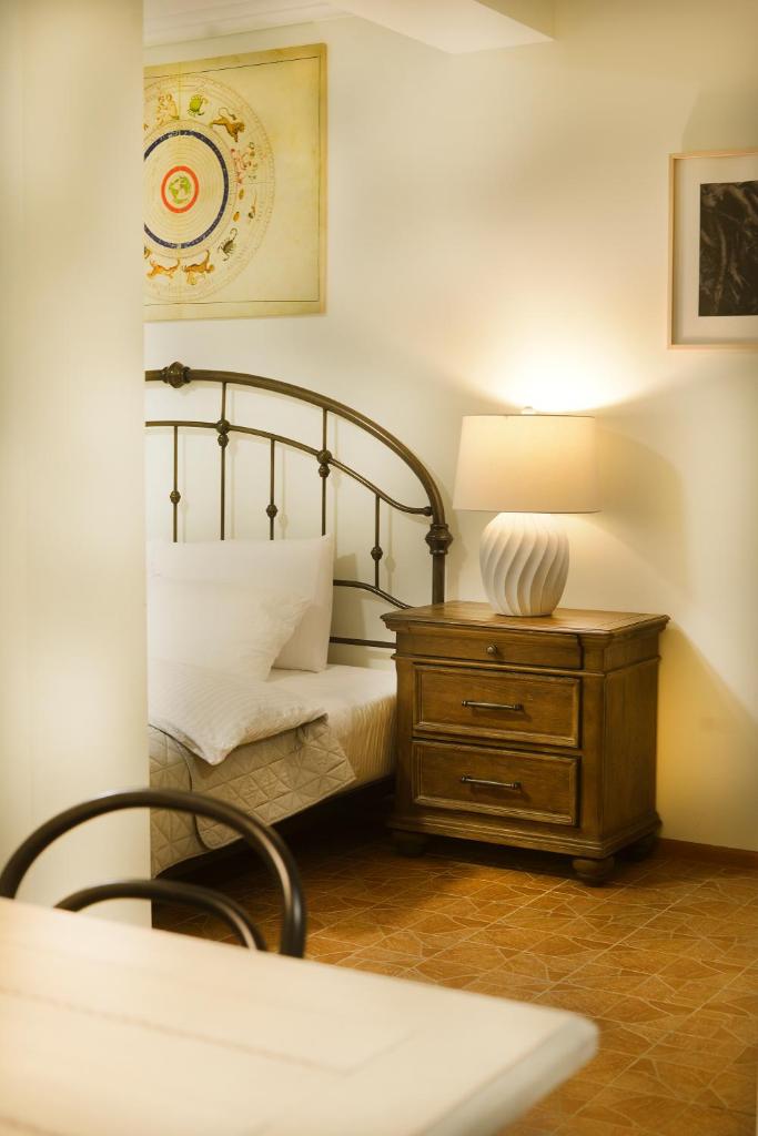 The Zodiac Garden Hotel photo 2