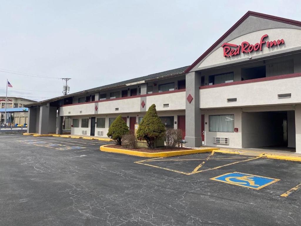 Red Roof Inn Somerset, PA photo 1