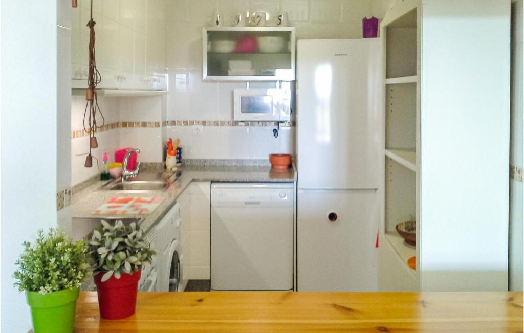 Amazing Apartment In La Puebla With 2 Bedrooms, Wifi And Outdoor Swimming Pool photo 2