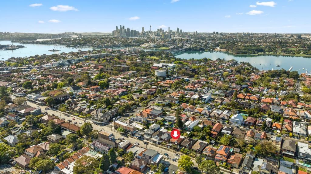 4 Bedroom house 500M to Drummoyne Bay Run