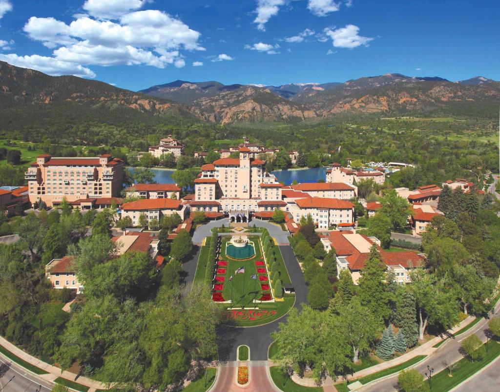 The Broadmoor image