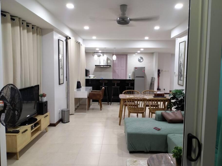 Santubong Suites Sejinjang photo 3