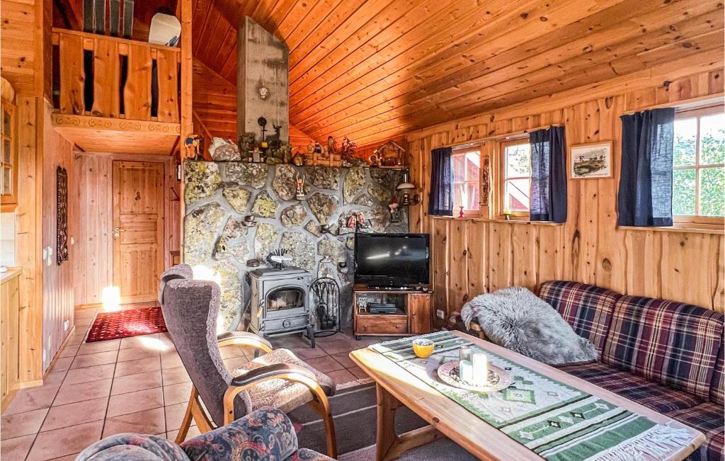 Awesome Home In Hovden I Setesdalen With 2 Bedrooms photo 3