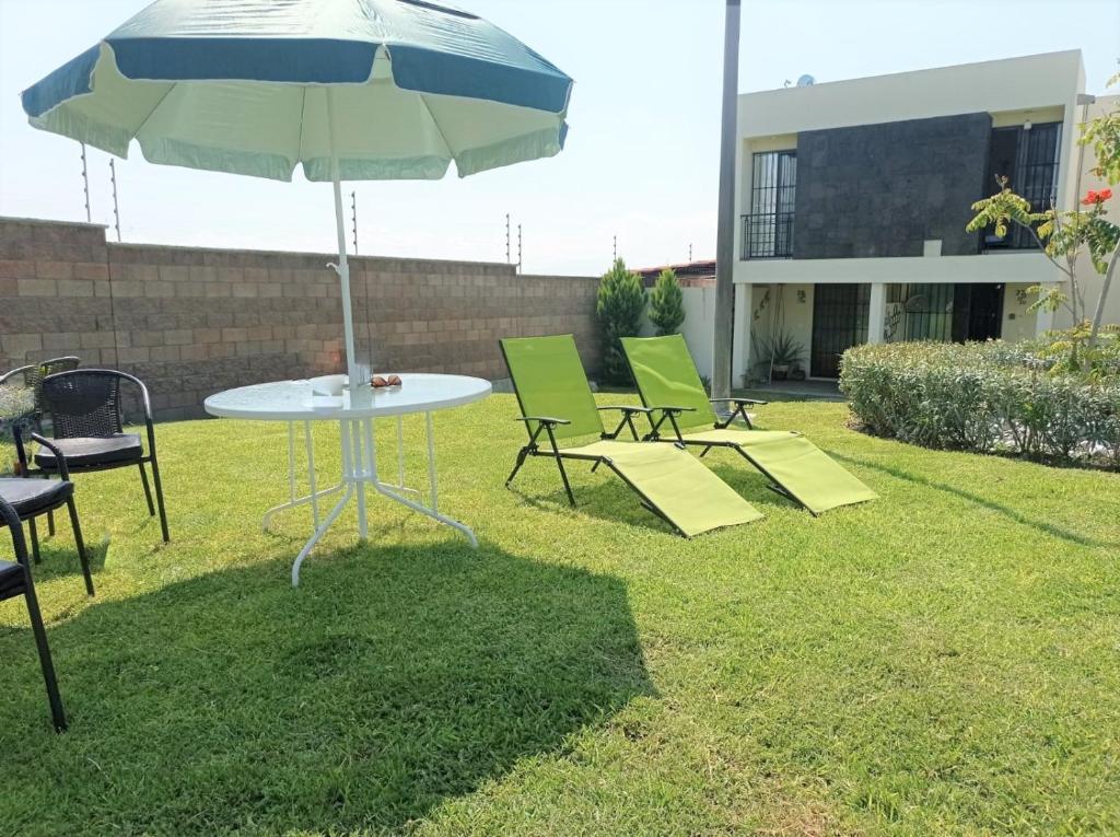 "Casa Bonita" fte alberca, AirAc photo 4