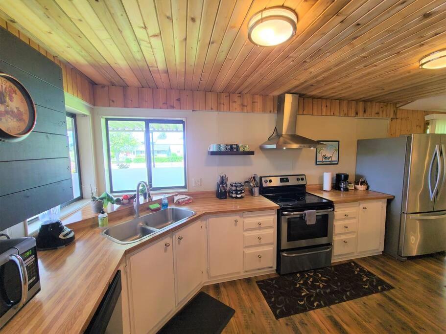 Wood Haven photo 3