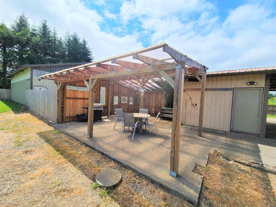 Wood Haven photo 4